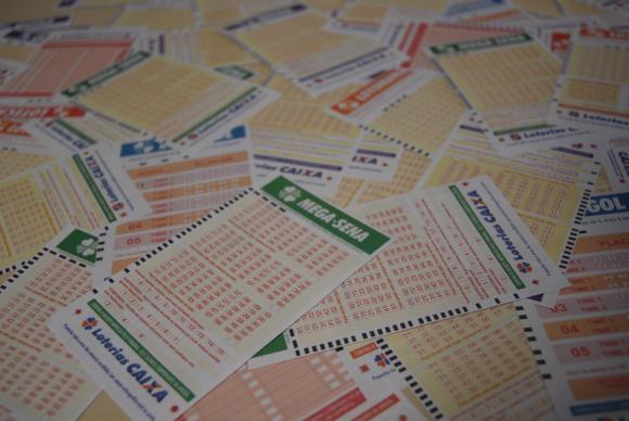 Loterias da Caixa faturam em 2017, 8,14% a mais que em 2016