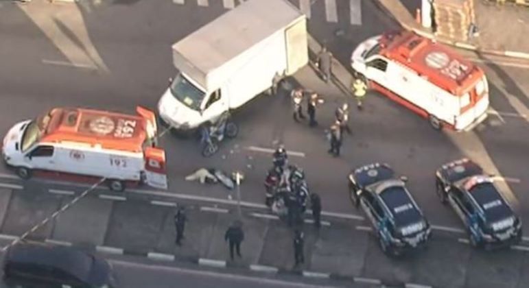 ​Batida entre caminhão e moto deixa um ferido em Osasco